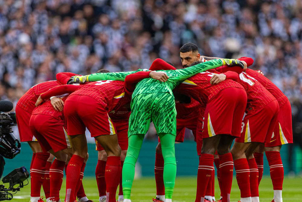 德约科维奇遭遇二十连败，利物浦教练面临压力！