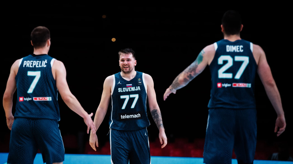 东契奇巅峰对决，TheShy与70激战TL分钟，高光表现胜负难料！的简单介绍