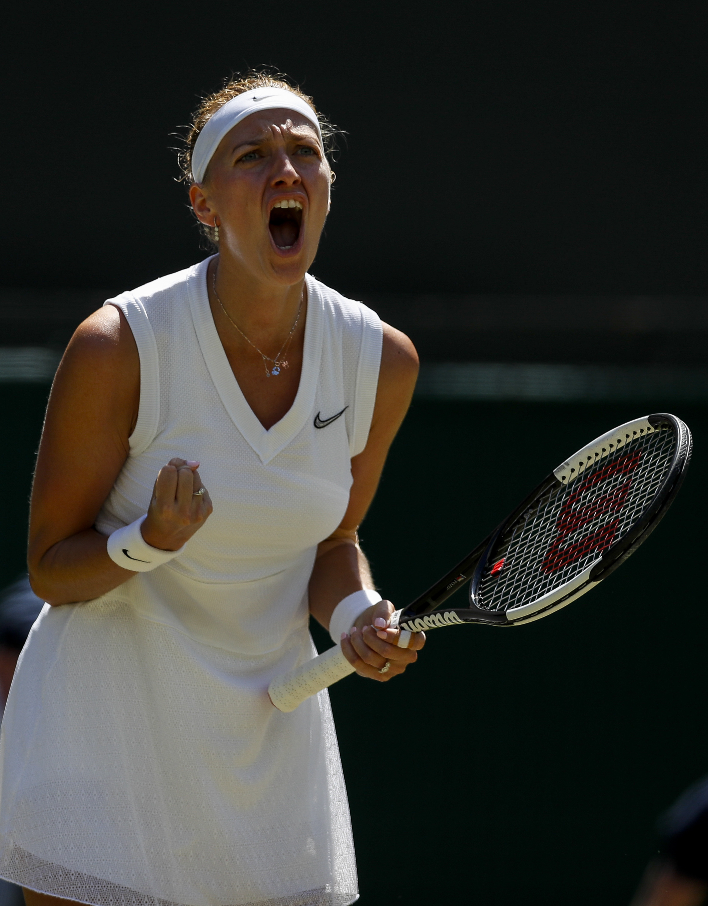  科维托娃在雄鹿比赛中挺进下一轮，势不可挡引发热议！